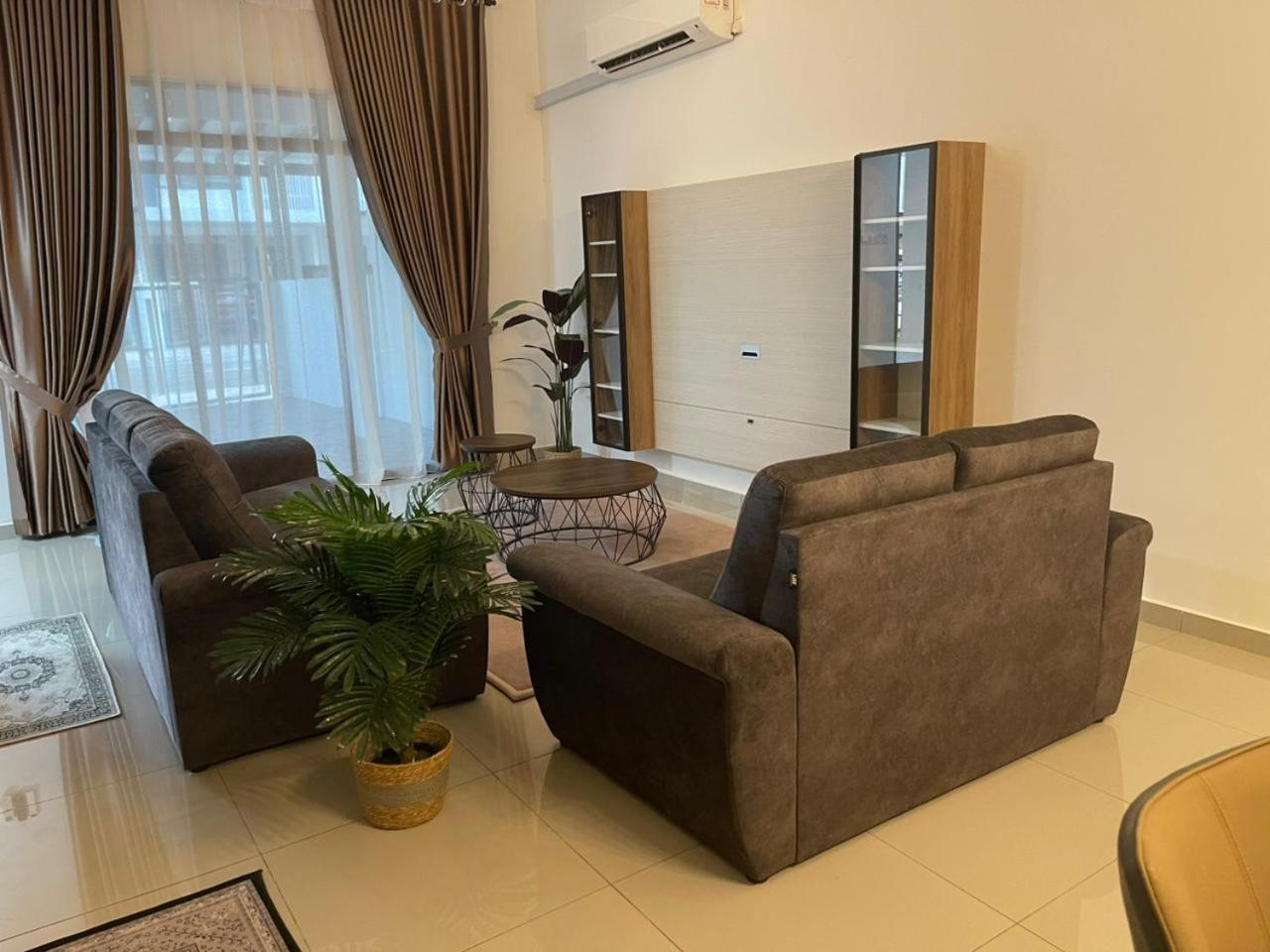 Homestay Idamanku Shah Alam Exterior foto